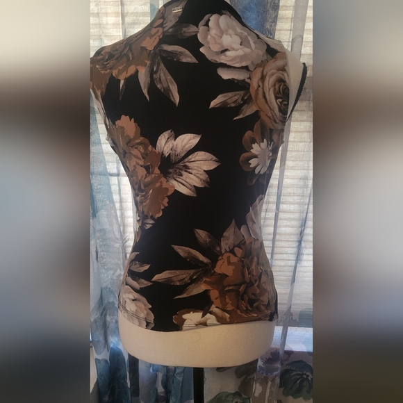 Calvin Klein Tan and Brown Fitted Sleeveless Tank Top - Picture 3 of 4